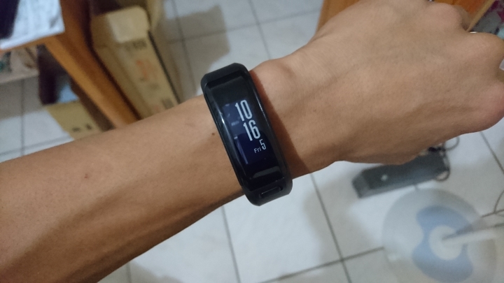 【試用】完美融入"心"生活 | Garmin vívosmart® HR(一卡通版)