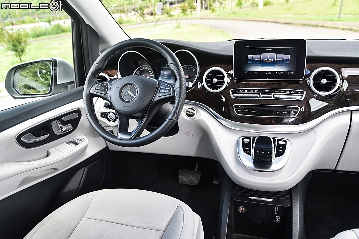 新勢力來襲 Mercedes-Benz V250d Avantgarde