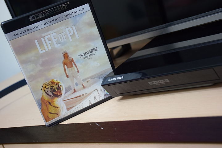 UHD disc player 與 BenQ 50IZ7500 絕妙搭配體驗 4K 完美呈現