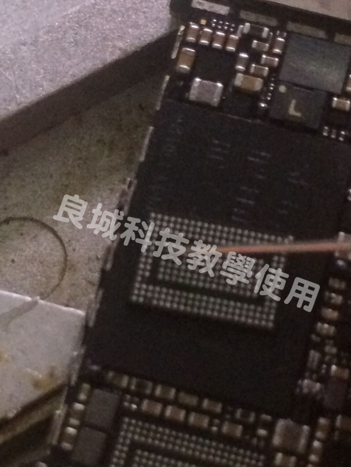 I Phone 5S 五馬分屍(不專業維修分享)
