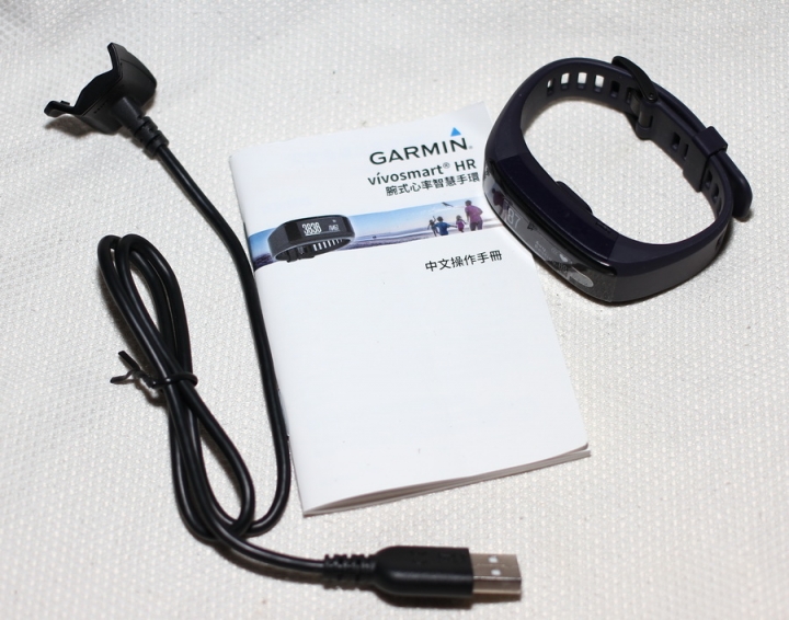 【試用】Garmin vivosmart HR(一卡通版)- 開箱檢視篇