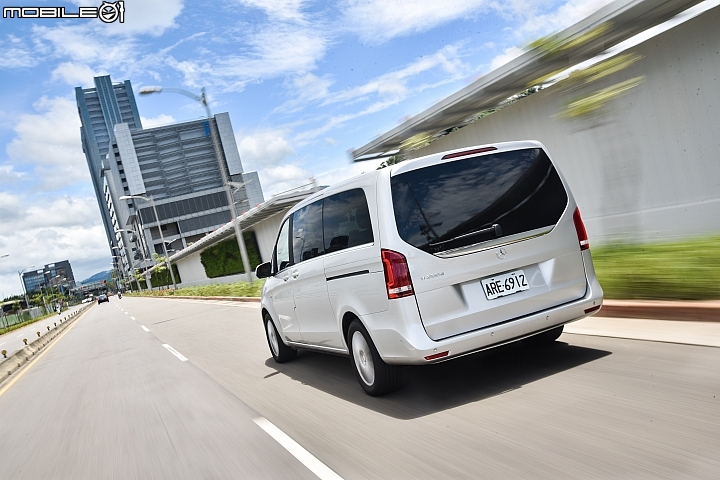 新勢力來襲 Mercedes-Benz V250d Avantgarde
