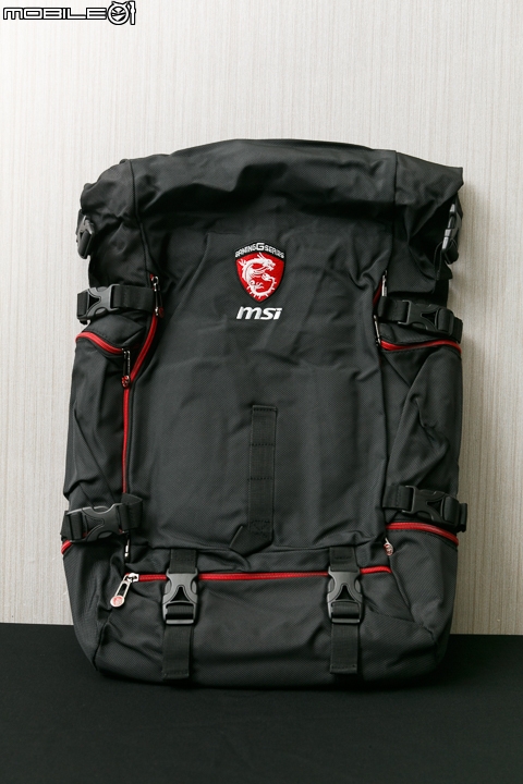 嶄新效能時代 MSI GT72VR 6RD DOMINATOR