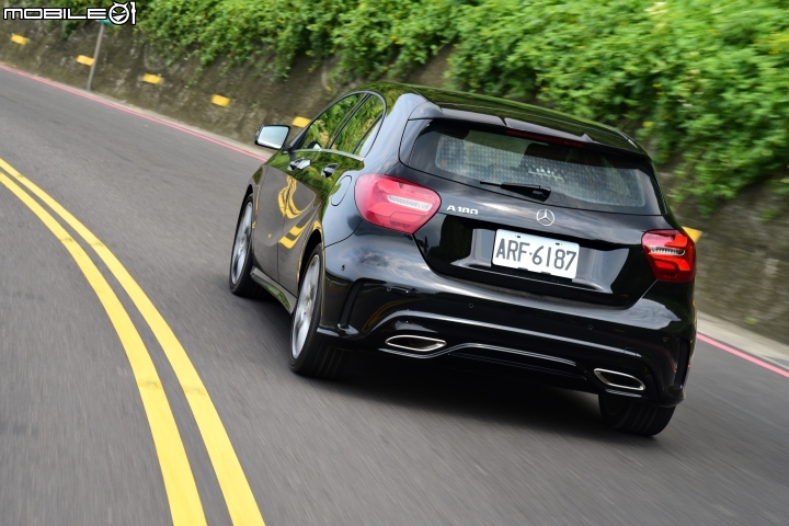 帥勁上身 強化均衡特質 M.Benz A180 AMG Line
