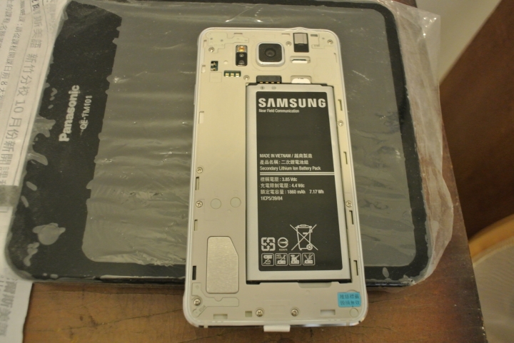 SAMSUNG Alpha 無線充電膜 應用於Panasonic TM101