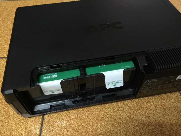 停電 跳電的救星 APC Back-UPS Pro 1000 在線互動式UPS