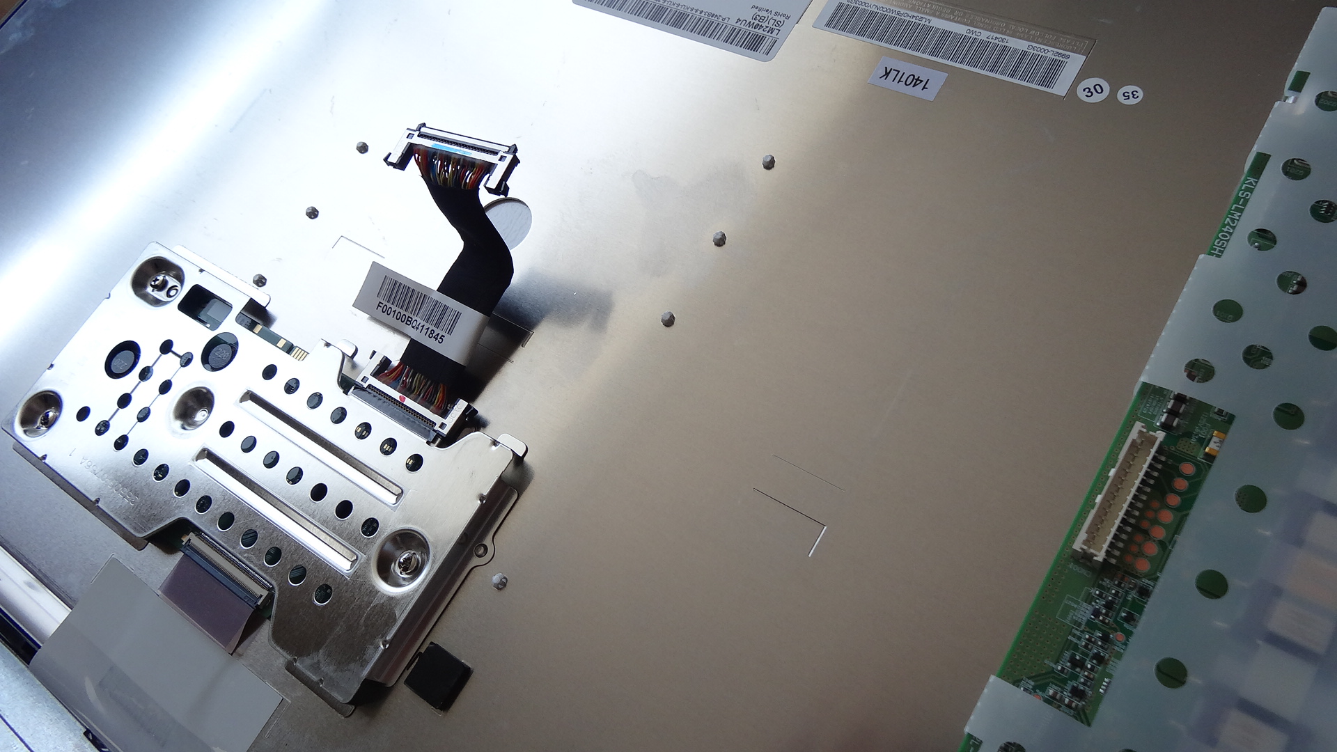 Dell U2410 損傷面板之更新分享