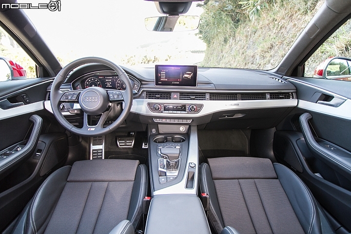 盡顯成熟魅力 Audi A4 45 TFSI quattro