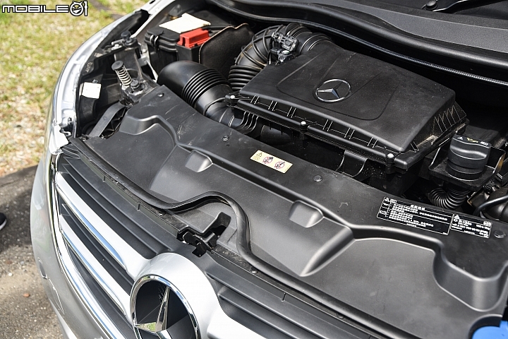 新勢力來襲 Mercedes-Benz V250d Avantgarde