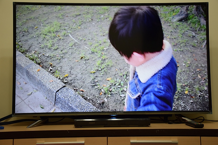 UHD disc player 與 BenQ 50IZ7500 絕妙搭配體驗 4K 完美呈現