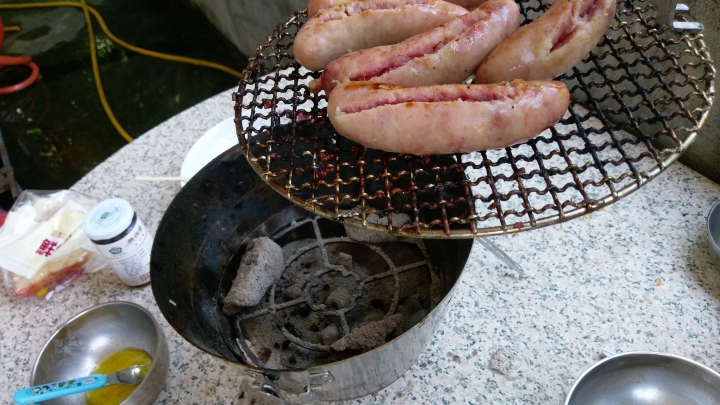 隨身烤肉架~隨便寫的開箱文~圖多