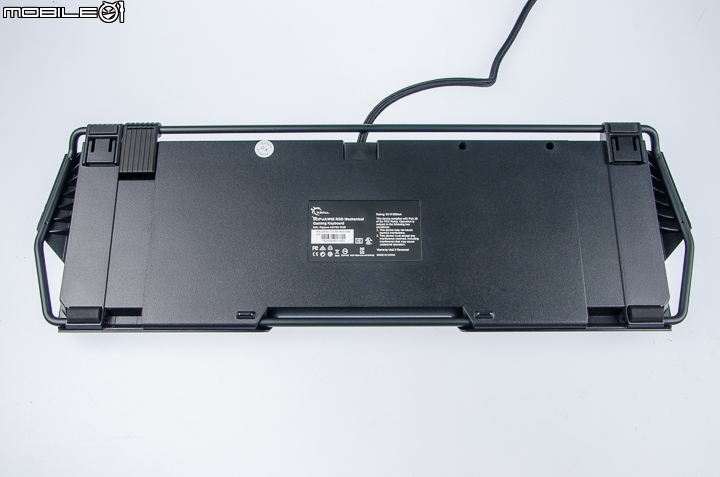 炫光設計 鍵指如飛 G.Skill RIPJAWS KM780 RGB鍵盤與MX780滑鼠試用