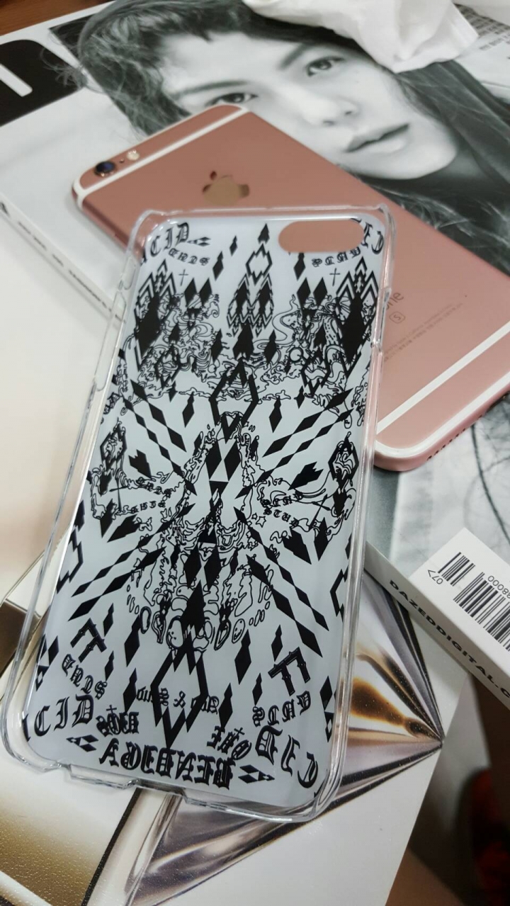 手機殼開箱-恐怖月應景一下骷髏頭