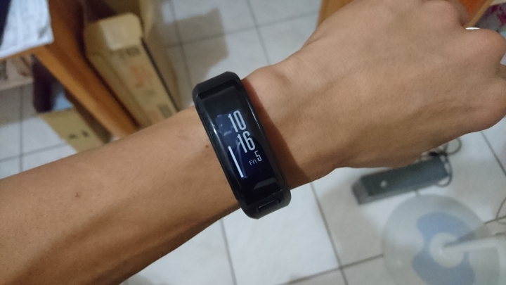 【試用】完美融入"心"生活 | Garmin vívosmart® HR(一卡通版)