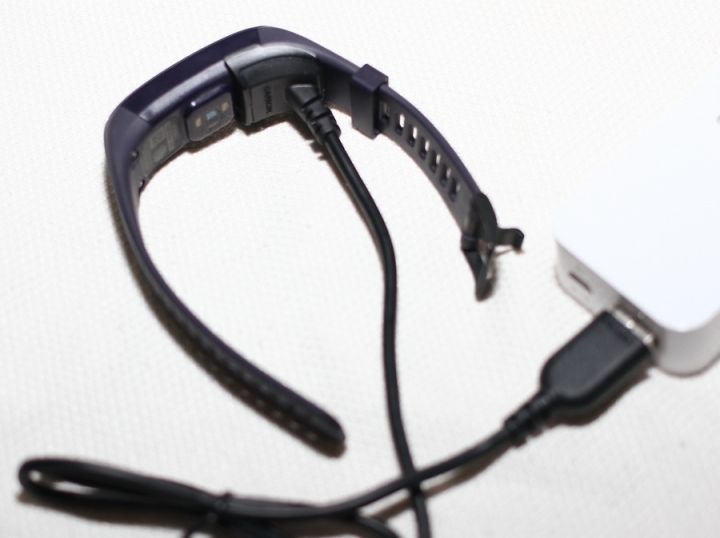 【試用】Garmin vivosmart HR(一卡通版)- 開箱檢視篇
