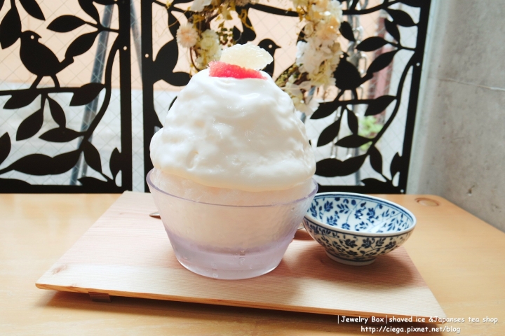 奈良冰品│こおりとお茶のお店ほうせき箱【拖著媽媽去關西】│綿密清爽的優格冰和濃厚抹茶冰超級推薦!│奈良2016隱藏小店、日本人也愛的日式剉冰店