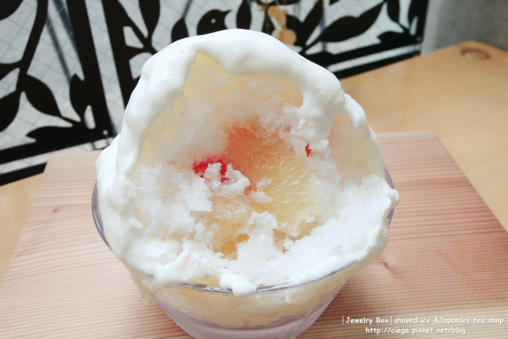奈良冰品│こおりとお茶のお店ほうせき箱【拖著媽媽去關西】│綿密清爽的優格冰和濃厚抹茶冰超級推薦!│奈良2016隱藏小店、日本人也愛的日式剉冰店