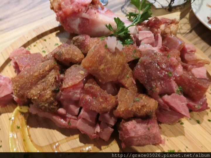 【食記】新北☼新店 H&W Restaurant and Bar**各國啤酒都在這兒**