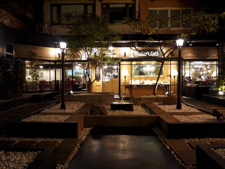 【台北 大安區/捷運國父紀念館站】Mee's Cafe-窯烤咖哩和舒芙蕾果然是招牌
