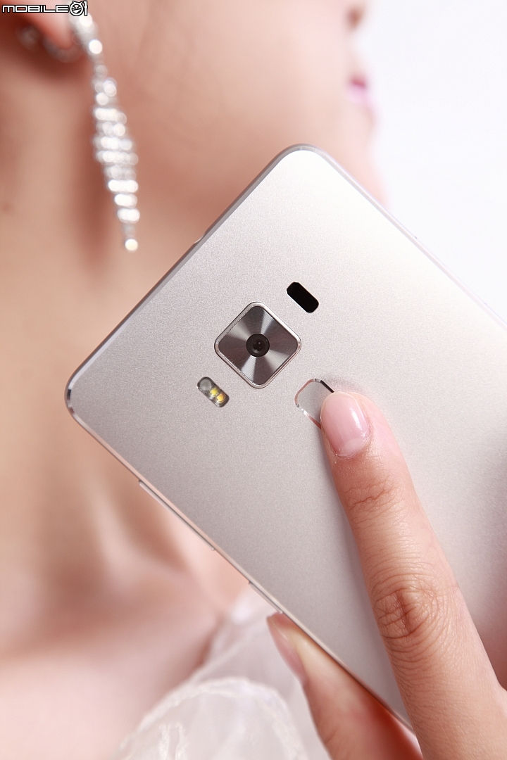 ZenFone3 Deluxe開箱