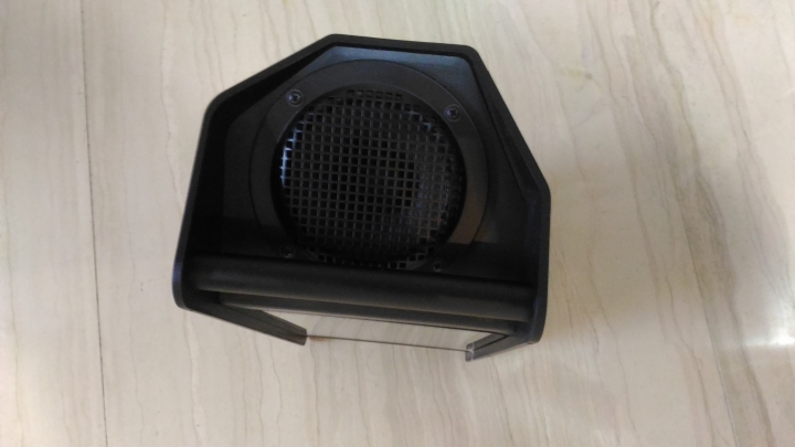【開箱】U-best優必勝 行動卡拉OK 全功能行動KTV ishow愛秀 UB-101 娛樂行動電腦 點歌機 伴唱機