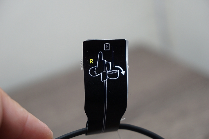 「開箱」Plantronics BackBeat GO3 精裝版藍牙耳機 單寧藍