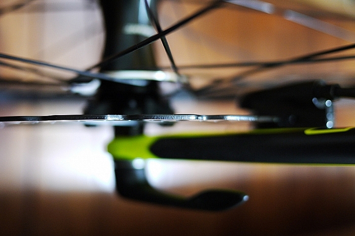 我的第一台公路車 2017 GIANT DEFY ADVANCED 1 首發 >