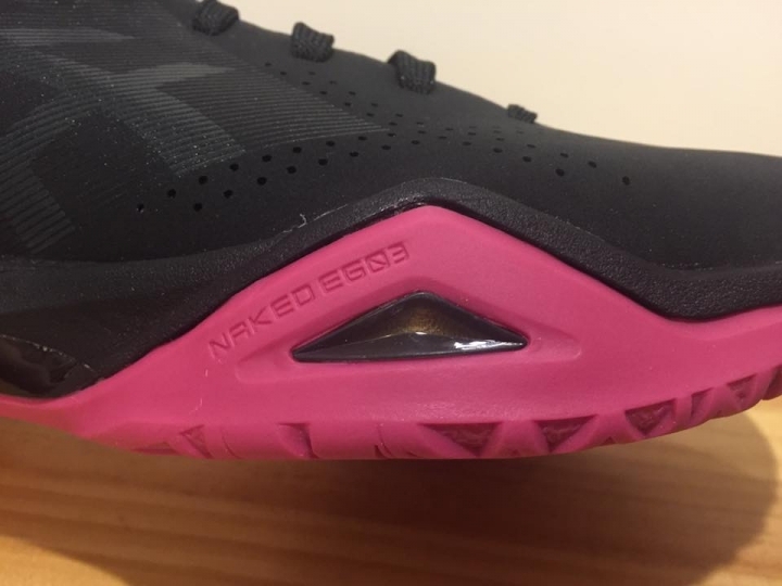 稀有低調的隱形戰機 ASICS NAKED EG03