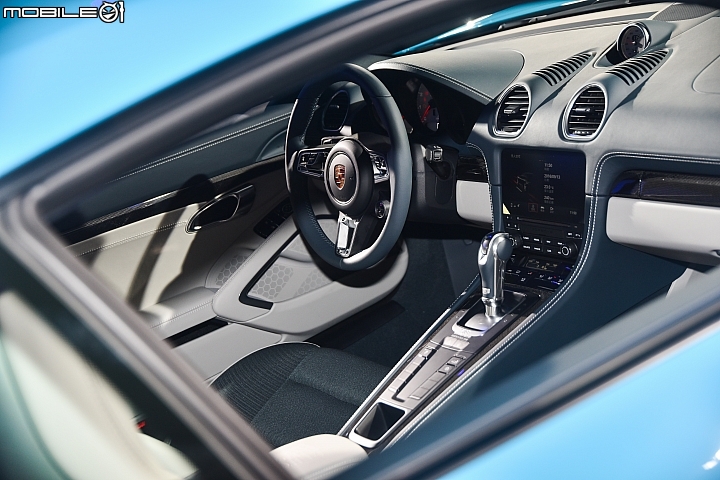 【採訪】強化駕馭本色 Porsche 718 Cayman與Macan SportDesign Package限量特仕車發表上市