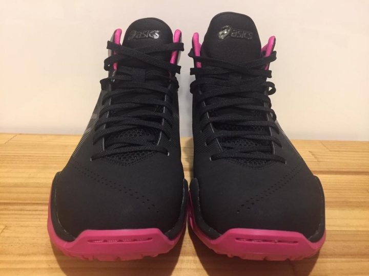 稀有低調的隱形戰機 ASICS NAKED EG03
