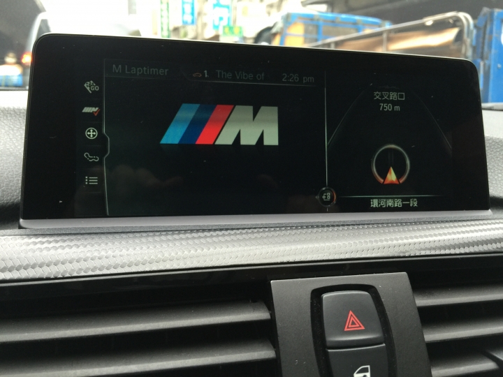 終極文 我把 F30 從2012式 改成 2017式了 ~~~~~~ 看膩了8年的 bmw 舊介面嗎