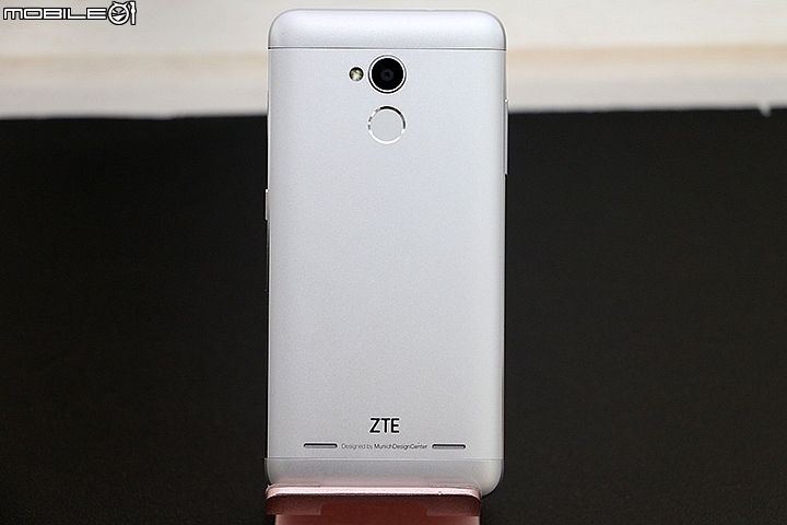 四千有找!ZTE Blade V7 Lite 金屬+指紋辨識入門款