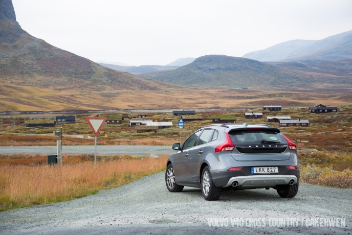 自然畫布 - 北歐輕旅行/Volvo V40 Cross Country