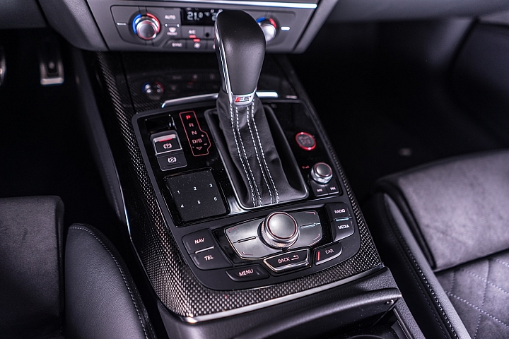 低調的暴力美學-AUDI S6 Avant 開箱分享