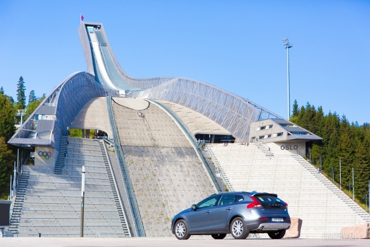 自然畫布 - 北歐輕旅行/Volvo V40 Cross Country