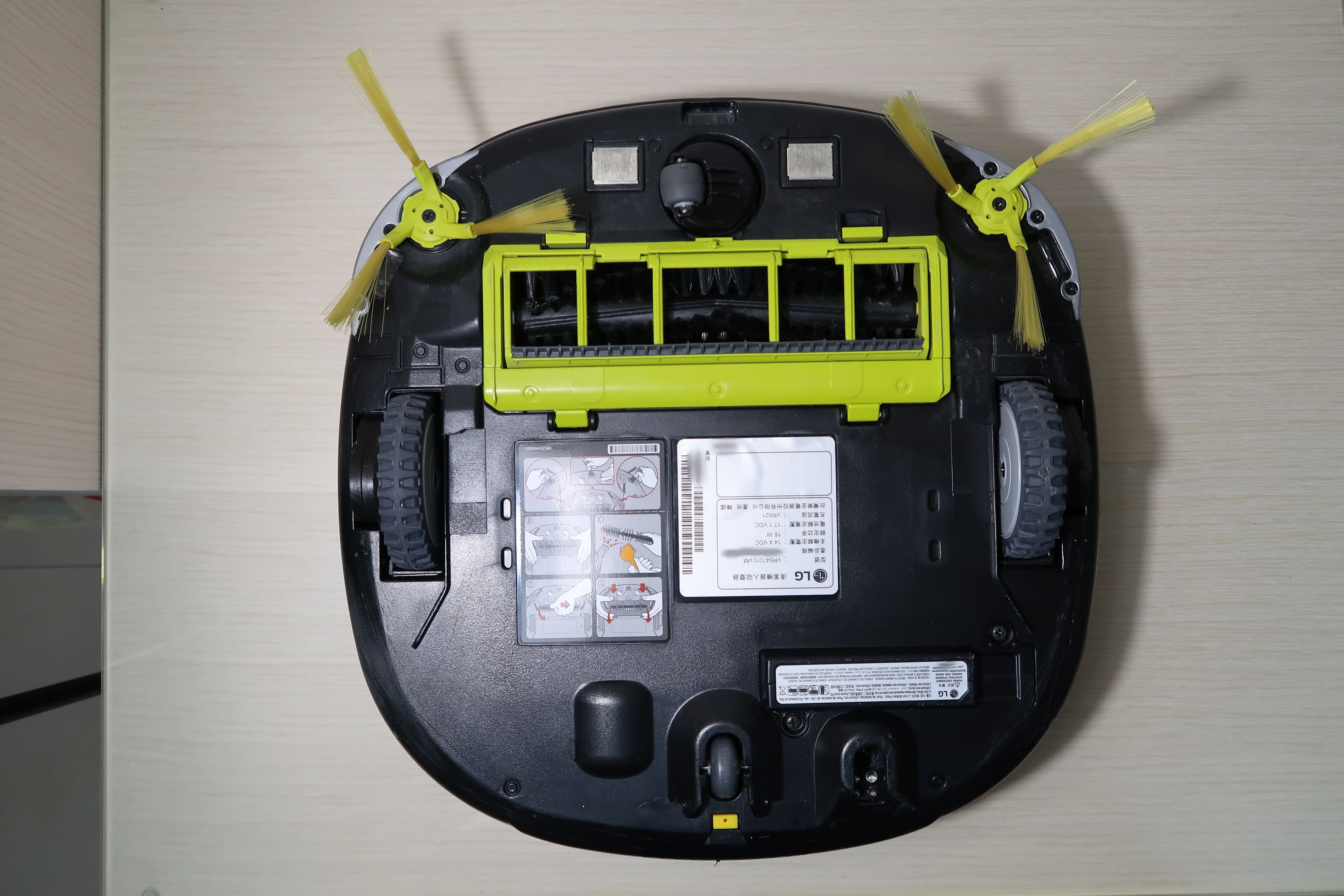 掃地機器人 Panasonic RULO \ Neato Botvac D75 \ LG HOM-BOT VR64701LVM 使用心得