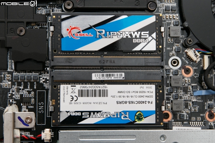 GIGABYTE P35X v6 輕量級效能筆電