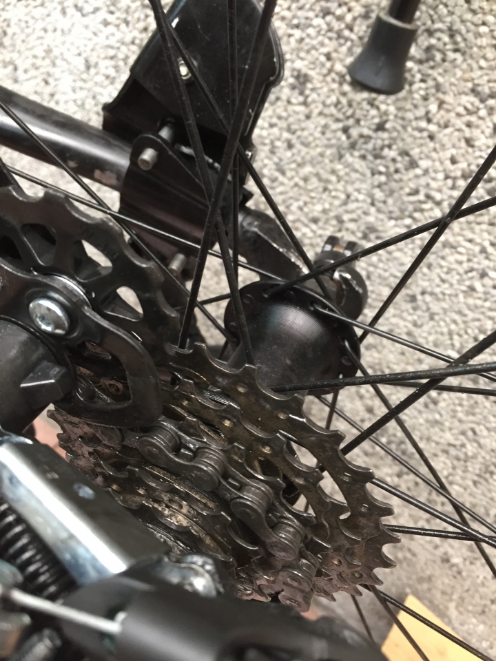 再度求救!另一輛單車後變速器向後滑轉會降齒!!??