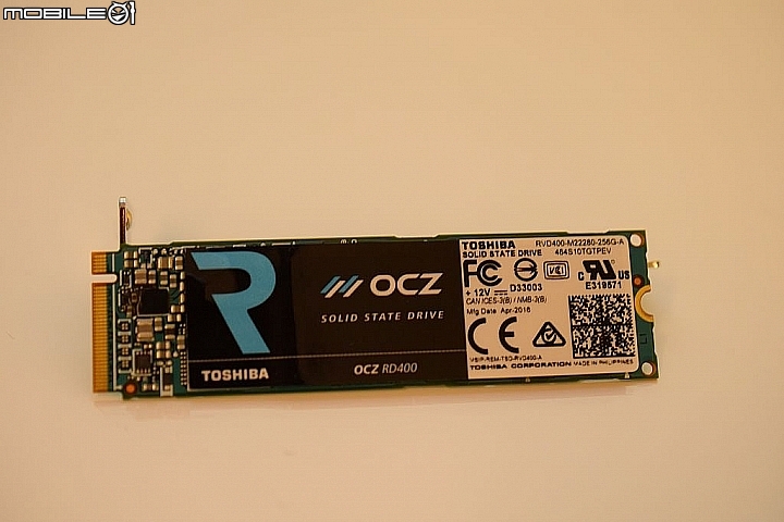NVMe 速度更上一層 OCZ RD400A PCI-E SSD 256GB 開箱