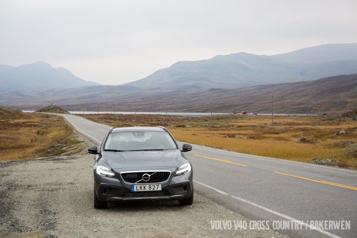 自然畫布 - 北歐輕旅行/Volvo V40 Cross Country