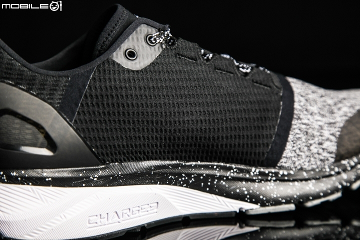 性能兼備 UNDER ARMOUR Charged Bandit 2