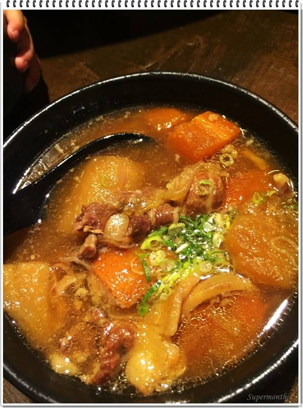 【台中大里美食】新開幕工業風~貨櫃屋燒烤串燒,宵夜小酌好所在