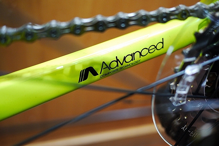 我的第一台公路車 2017 GIANT DEFY ADVANCED 1 首發 >
