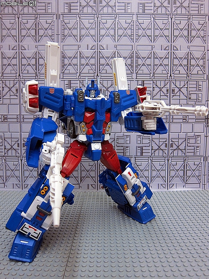 變形金剛合體戰爭LG14 馬格斯Ultra Magnus + X2toys XT009配件包不專業開箱文