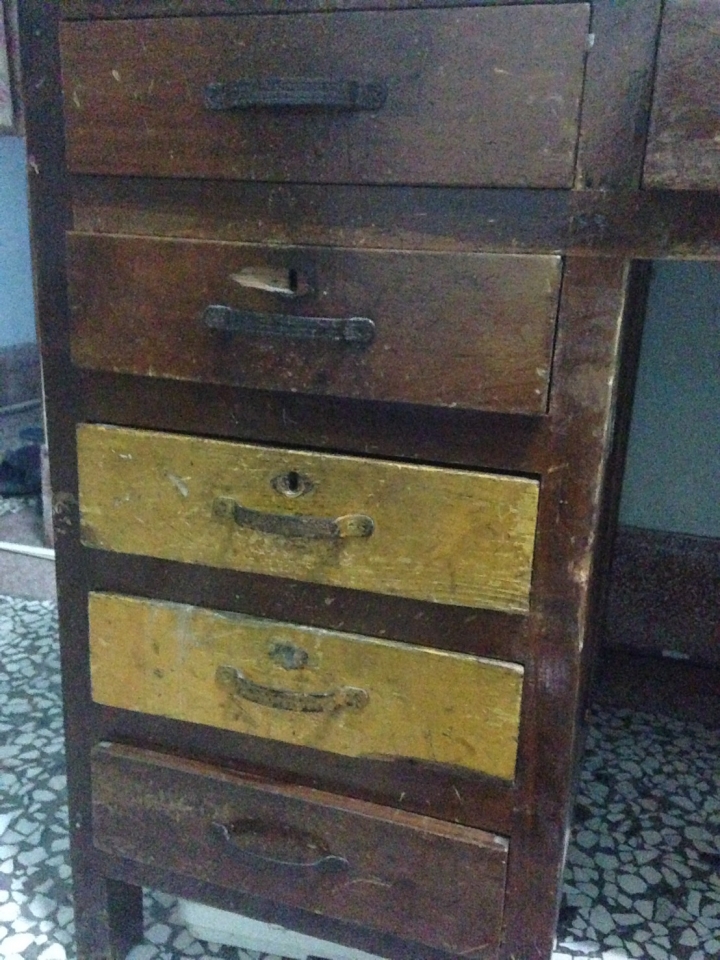 不專業實木書桌翻新