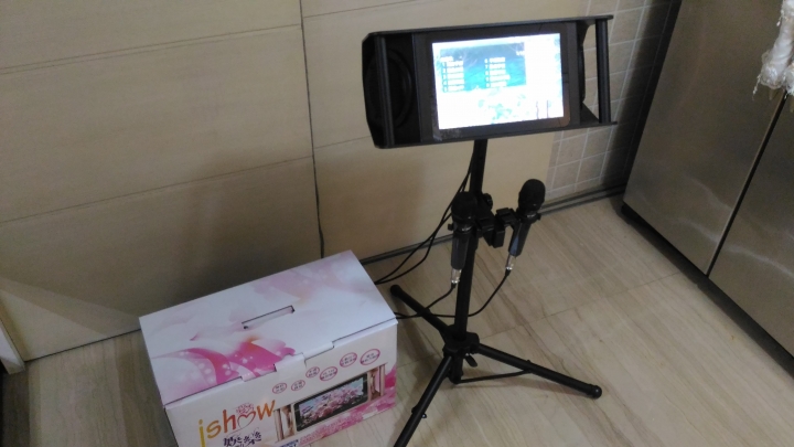 【開箱】U-best優必勝 行動卡拉OK 全功能行動KTV ishow愛秀 UB-101 娛樂行動電腦 點歌機 伴唱機