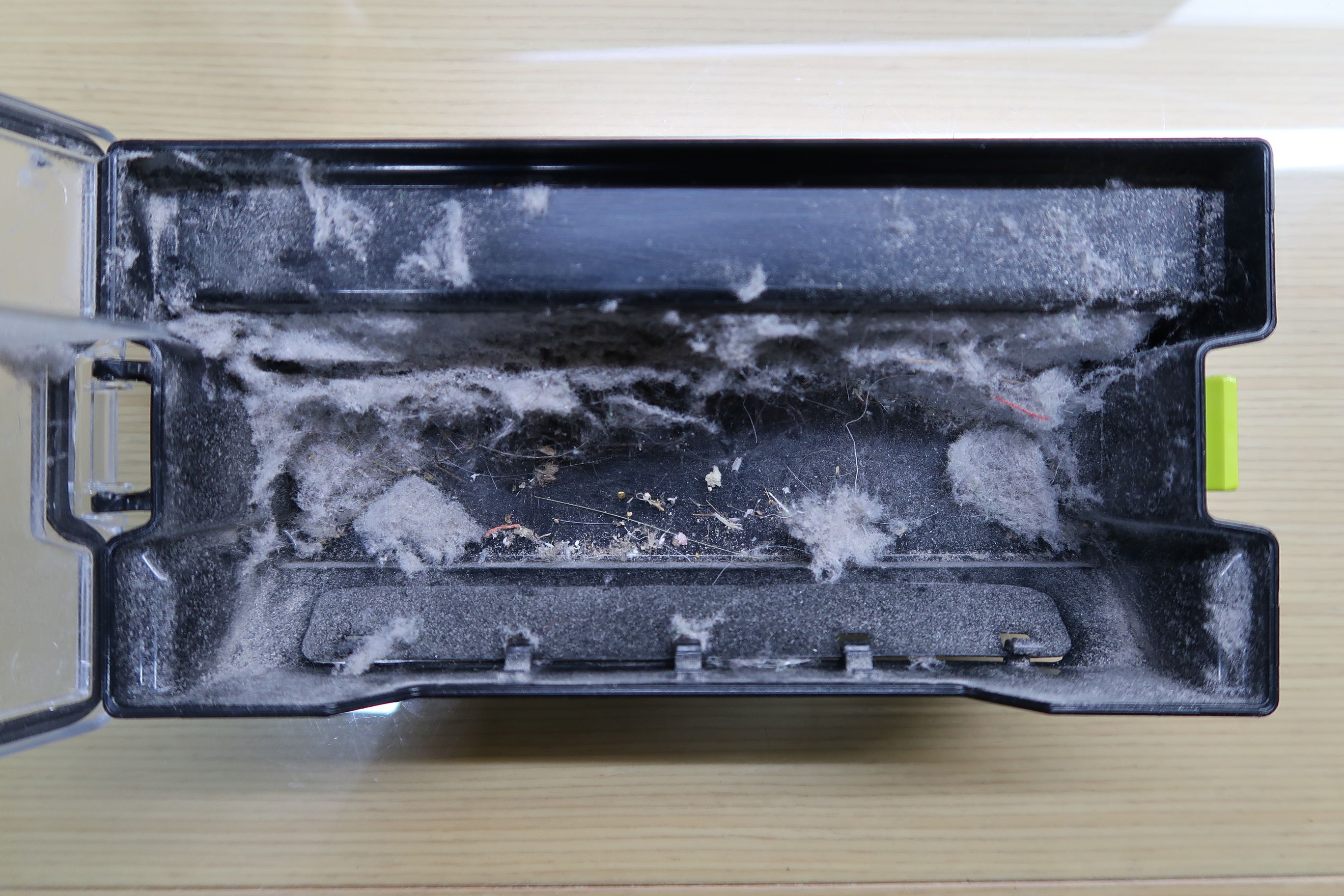掃地機器人 Panasonic RULO \ Neato Botvac D75 \ LG HOM-BOT VR64701LVM 使用心得