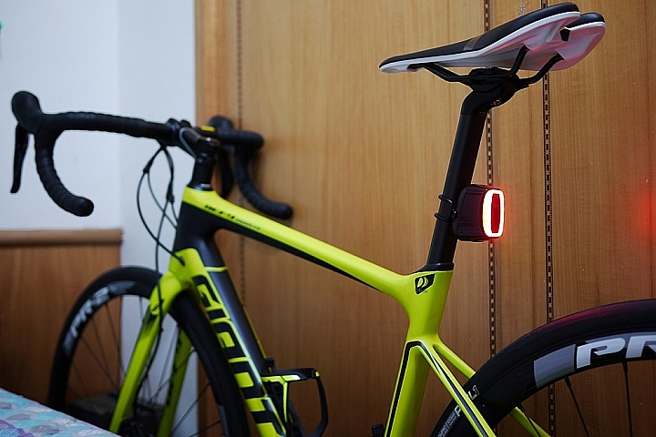 我的第一台公路車 2017 GIANT DEFY ADVANCED 1 首發 >