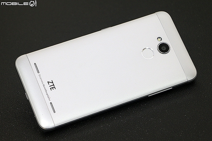 四千有找!ZTE Blade V7 Lite 金屬+指紋辨識入門款