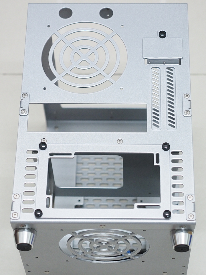 ~工作日誌~ ITX自製水冷用機殼 (持續更新中...)